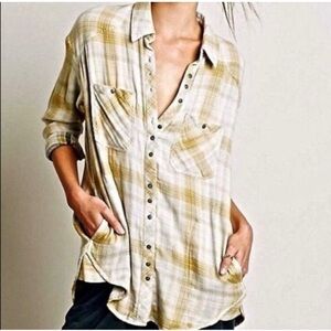 Free People Yellow White Double Dip Plaid High Low Tunic Flannel Size Small